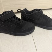 Стильні кросівки Nike