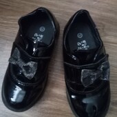 Лаковые туфельки р.25
