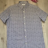 В ідеалі.Сорочка типу жатка розмір ХЛ.100%хлопок