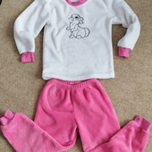 Дитячий костюм для дівчинки з велсофту з вишивкою Зайчик 110р