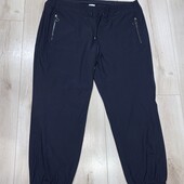 У новому стані .Штанці джогери на резинці розмір 54-56.