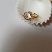 Каблучка, кільце риба, рибка медзолото, перламутр мушлі