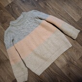 Красива тепленька кофтинка.