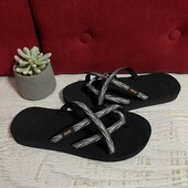 Teva,оригінал ,із текстилю,розмір 39,устілка 25,5