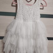 Гарна святкова пишна сукня 104 р.