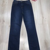 Ідеальний стан.Джинси для дівчинки на зріст 152-158см.