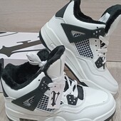 Кросівки зима вологостійкі з хутром Violeta Wonex хайтопи (150-27) розміри 36-41 колір чорний/білий