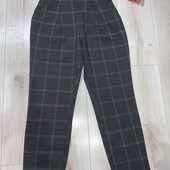 У новому стані.Штанці на резинці розмір 10.