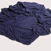 Трикотажна, щільна простинь/простирадло, на круговій резинці. 190х200х40см