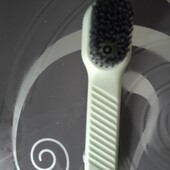 Щітка з ємністю для миючого.