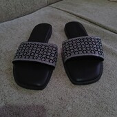 ❤️Не реально!!!!! Шикарные чёрные со стразами лёгкие шлёпанцы новые❤️Турция. Оригинал! Стелька 25,5