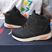 Ботинки.р.р.32.стелька 20.5 см.в хорошем состоянии.Оригинал!