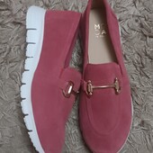 Шкіряні фірмові лофери з прикрасою