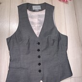 Жилет класичний жіночий розмір 42.