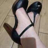Шкіряні туфлі, босоніжки Andre, не ношені, сток, р. 35