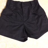 Чорні шорти з кишенями