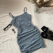 Сукня з перфорацією у кольорі темна мʼята