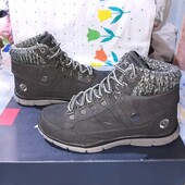 Ботинки.р.р.36.стелька 23 см.в хорошем состоянии.Оригинал!