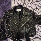 Продам стильну круту весняну куртку!