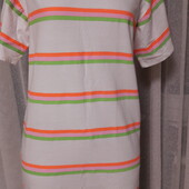 Довга футболка у яскраву смужку