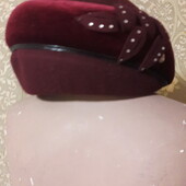 Елегантний капелюх