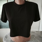 Нова чорна вкорочена футболка