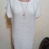 Гарна жилетка с люриксом 12 розміру,в грудях 102 см.