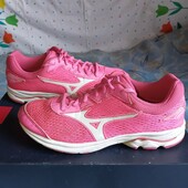 Кроссовки.р.р.39.стелька 25 см.в хорошем состоянии.Оригинал!