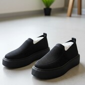 Легесенькі зручні текстильні кросівки, підошва легка