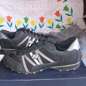 Кожаные кроссовки.р.р.41.стелька 26.5 см.в хорошем состоянии.Оригинал!