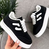 Хіт стильні зручні кросівки з екошкіриі екозамші