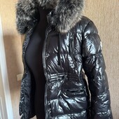 Куртка на дівчинку