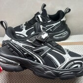 Зручні кросівки 34 розмір