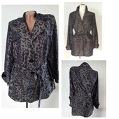 Стильна куртка вітровка на шикарні форми. В стилі Лео.