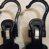 ✅ Универсальные крючки с прищепкой для торговой сетки или на трубу. 