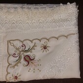 Розкішна скатертина