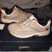 Кожаные термо-кроссовки с мембраной(Tex).р.р.36.стелька 22.5 см.в хорошем состоянии.Оригинал!