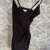 Изящное платье с