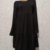 Красивое фактурное платье р-р М