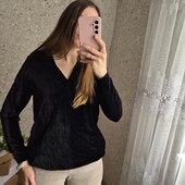 Шикарний, оксамитовий светрик v - виріз, мягесенький, Без дефектів!