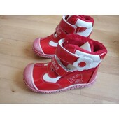 Нові шкіряні черевички, демісезонні, vinny bear, Румунія на дівчинку прогумований носок розмір 25