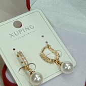 Бесподобные серьги-висюльки с жемчужиной и фианитами. Позолота 585 пробы 18К.