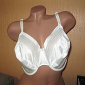 Бюстгальтер від Evans розм 46Е/105Е