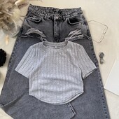 Вкорочена кофтинка в рубчик у сірому кольорі