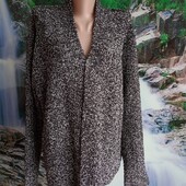 Чудовий трикотажний кардиган -букле в новому стані на пишні форми.!