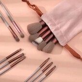 Кисти 13 шт набор в мешочке. Розовые и серо коричневые. Есть спонжи.