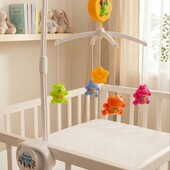Музыкальный мобиль и погремушка-растяжка на кроватку Canpol babies Коровки и гиппопотамы